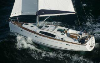 Beneteau_Oceanis_40_sail_boat_hire_charter_in_Greece